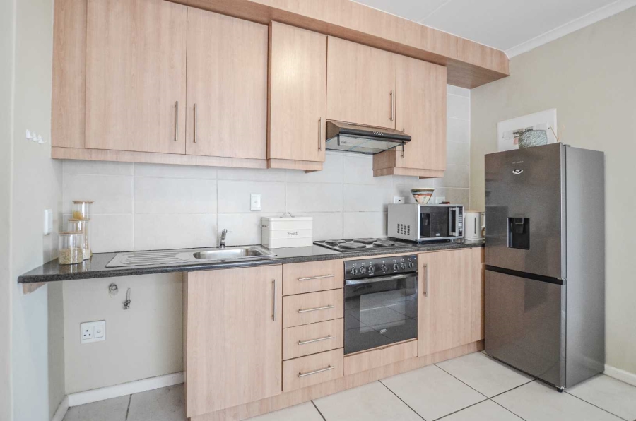 1 Bedroom Property for Sale in Burgundy Estate Western Cape
